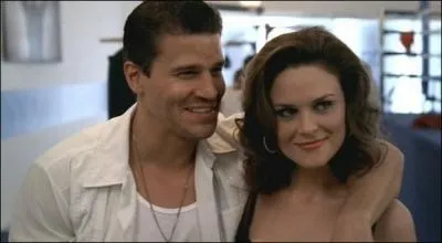 Comment se nomment Bones et Seeley dans l'épisode 8 ?