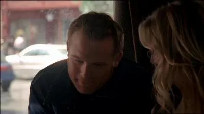 Comment s'appelle le petit ami de Rebecca ?