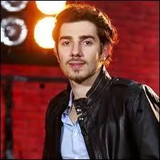 Qui est ce (cette) candidat(e) qui était dans l'équipe de Garou ?