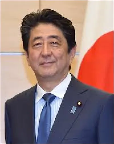 Qui est Shinzō Abe ?