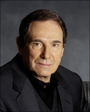 Acteur, metteur en scène et réalisateur français. On l'a connu amoureux d'Angélique mais aussi pour ses grands spectacles en tant que metteur en scène comme " Les misérables ".
