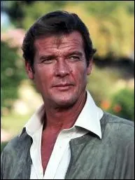 Vous avez le choix entre James Bond, Lord Brett Sinclair dans " Amicalement Votre " ou encore Simon Templar dans la sérié télévisée " Le Saint ". Cet acteur britannique a pour prénom...