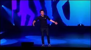 Comment s'appelle le premier spectacle de Kev Adams ?