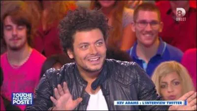 Kev voulait draguer .... dans "Touche pas a mon poste".