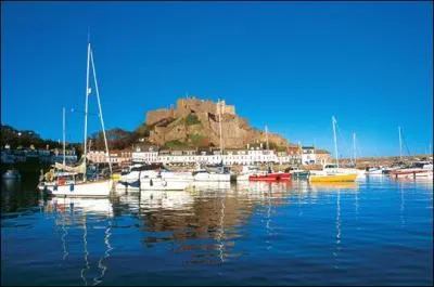 Quel est le seul endroit, où l'on peut pêcher la coquille toute l'année ?