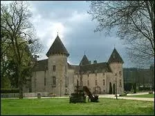 Pour finir cette balade, nous partons au ch&acirc;teau de Savigny-l&egrave;s-Beaune. Village viticole bourguignon, il se situe dans le d&eacute;partement ...