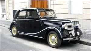 Cette voiture de collection est une ...