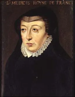 En 1559, Henri II meurt suite à une blessure contractée lors d'un tournoi. Trois de ses fils et de Catherine de Médicis lui succéderont. Dans quel ordre chronologique prendront-ils la suite ?