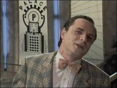 Complétez : "Le Professeur Rollin...".