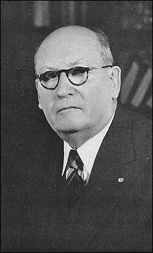 Quel est le nom de l'homme qui mit en place l'apartheid en 1948 ?