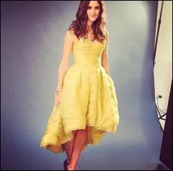 Décris-la en 3 adjectifs !