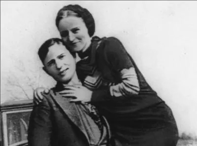 Gainsbourg et Bardot ont chanté en duo " Bonnie and Clyde ". Quels étaient les noms de famille de Bonnie et de Clyde. Un indice : les noms sont cités dans la chanson.