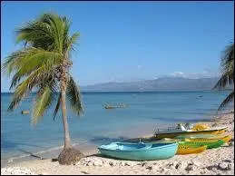 L'île de Cuba est située entre l'océan Atlantique et :