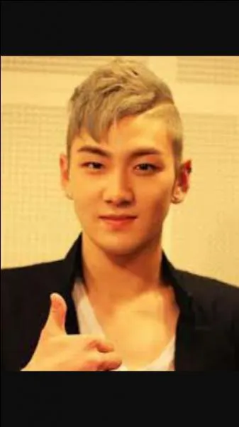 Comment s'appelle ce garçon ?