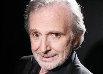 Dans le premier doublage, il est interprété par cet ancien charlot. Qui est cet acteur ?