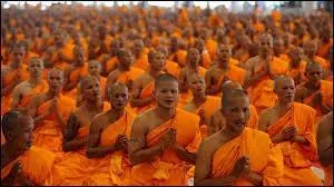 Pour les bouddhistes, la mort permet le passage d'une vie à une seconde vie. Est-ce vrai ?