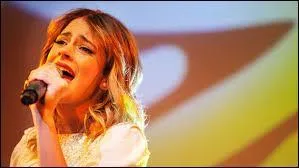 Pouvez-vous me dire quelle est votre chanson préférée de "Violetta Live" ?