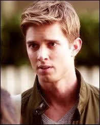 Qui est le père de Jason ?