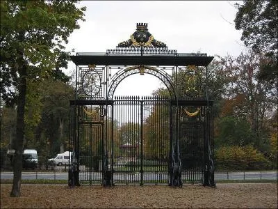 Comment se nomme cette porte ?