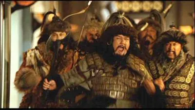 Il rencontre aussi Attila, le chef suprême des...