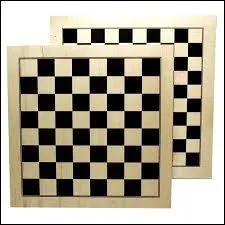 Lequel de ces pions ne figure pas dans un jeu d'échecs ?