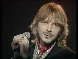 Qui a des larmes plein sa bière ?