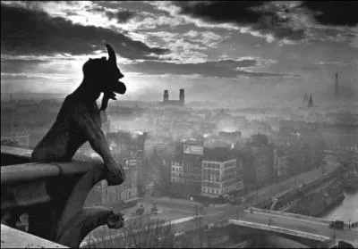 Chanson de titi : Et la place Blanche a mauvaise mine !