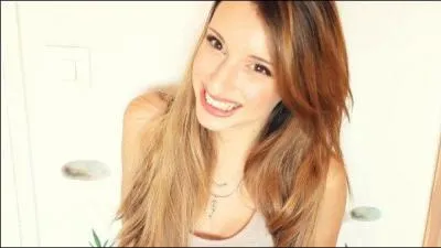 Qui est cette youtubeuse ?