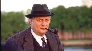 Quel est le prénom du commissaire Maigret ?