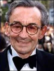 Quel est le titre du premier film réalisé par Louis Malle, en 1957, avec Maurice Ronet et Jeanne Moreau dans les rôles principaux ?