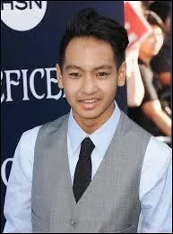 Comment s'appellent les deux plus vieux enfants d'Angelina Jolie et Brad Pitt ?