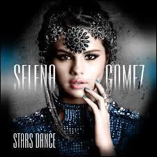 A-t-elle fait un album qui s'appelle "Stars Dance" ?