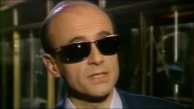 Maire de Bordeaux (jeune sur la photo).