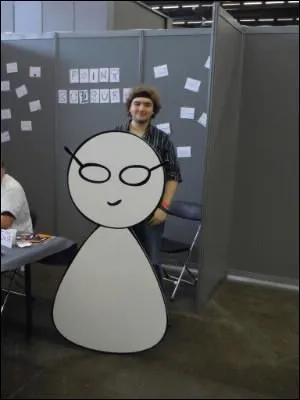 Et on finit avec un vidéaste auteur d'énormément de vidéos en particulier ses plus populaires, les Point Culture :