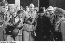 En 1943, lors de son enfermement dans une caserne de carabiniers Mussolini est sauvé par :