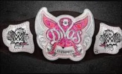 Qui a le règne le plus long de championne des divas ?