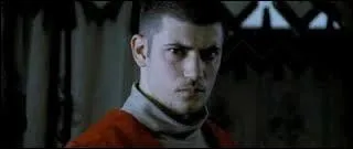 Comment s'appelle le directeur de Durmstrang ?