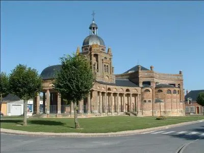Quel département ne touche pas à celui des Ardennes ?