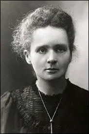 Combien de prix Nobel Marie Curie a-t-elle obtenus ?