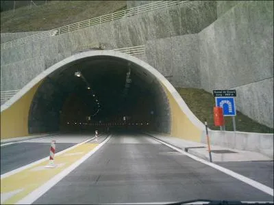 Quels feux doivent être allumés dans un tunnel ?