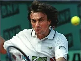 Quel est le surnom d'Henri Leconte ?