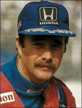 Qui se souvient de ce pilote automobile moustachu ?