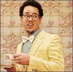 La chanson de la question N°8 a été repris avec Brio par ce jeune chanteur. il s'agit de...