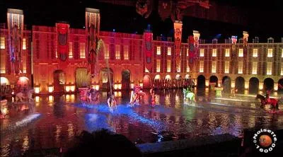 Et enfin, Richard darbois a prêté sa voix pour le spectacle des mousquetaires dans ce parc d'attractions vendéen; Quel est ce parc d'attractions ?