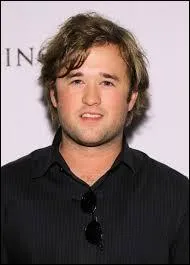 Dans quel film a-t-il joué en 1999 aux côtés de Bruce Willis ?