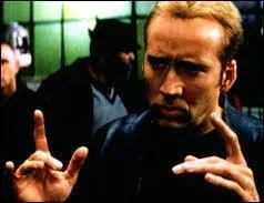 Dans quel film Nicolas Cage est-il un voleur hors pair ?