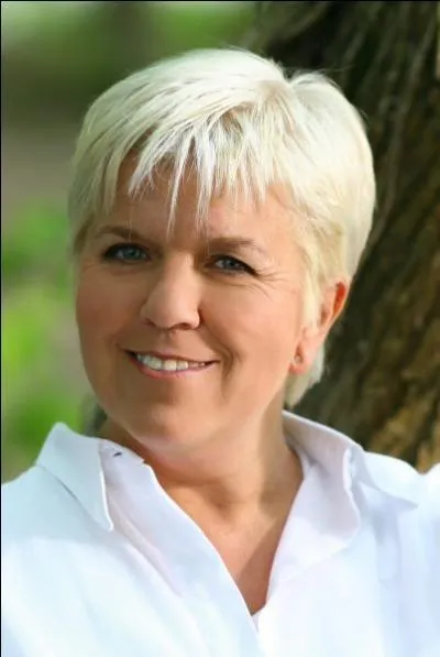 Quelle est la taille de Mimie Mathy ?