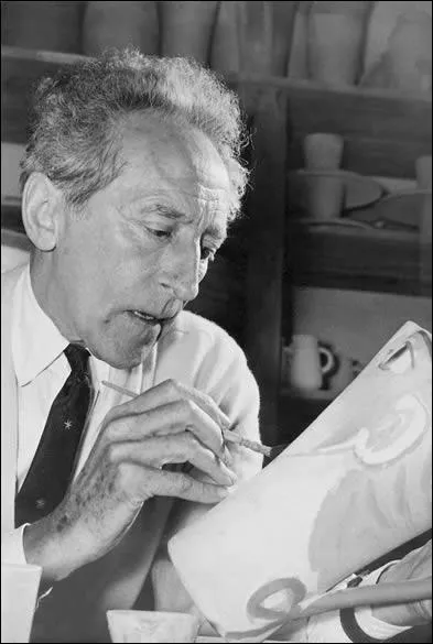 Académicien multi-facette. poète, dessinateur, dramaturge et cinéaste. A réalisé le film " La belle et la bête" ( en 1946) avec l'acteur de la question N°16, dans le rôle de la bête.