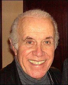 Grosse tête de Philippe Bouvard, comédien et voix Starsky dans la série américaine "STarsky et Hutch".