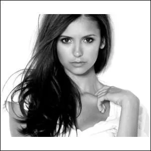 Pourquoi Elena ne peut-elle boire que du sang chaud ?